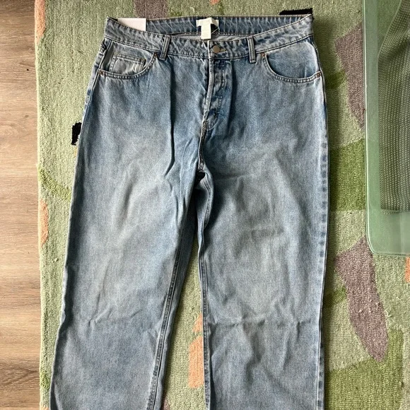 BNWT the TikTok Famous H&M Jeans! Loose Straight High Rise Jeans - Picture 4 of 6